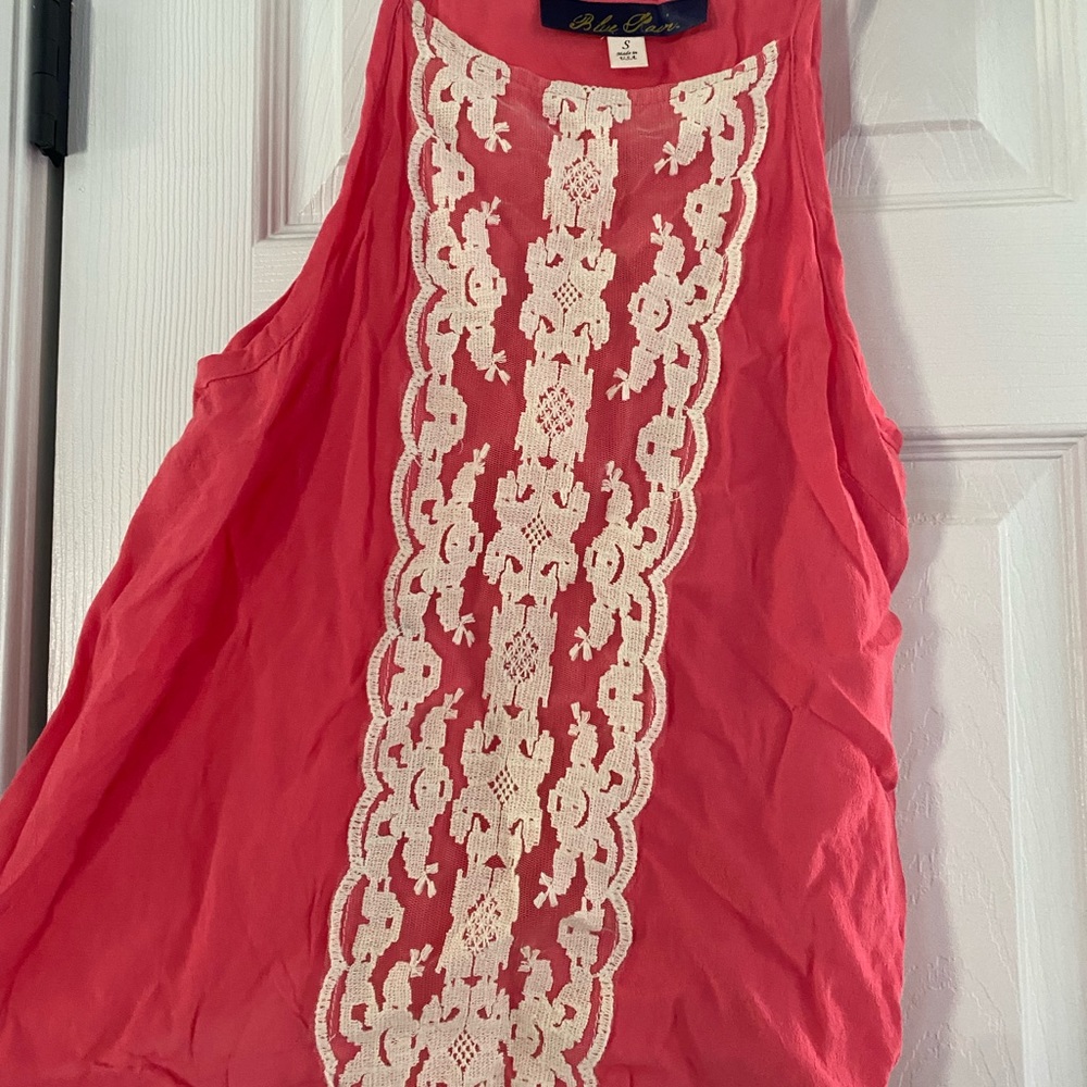 Francescas hot pink lace tank top